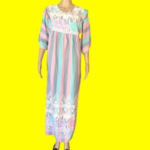 80’s kaftan moo moo house dress floral summer pastel vintage